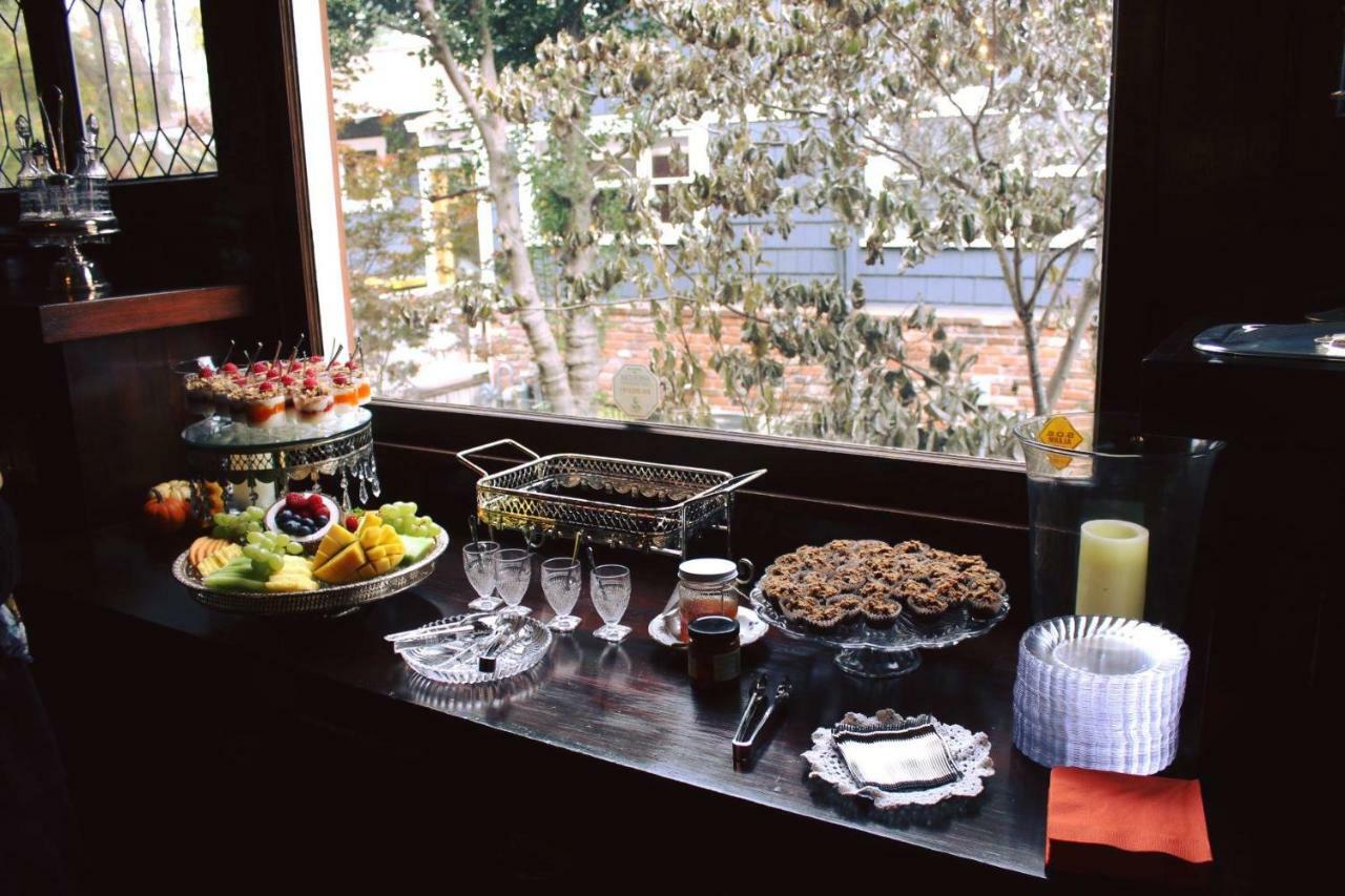 Lady Geneva Bed & Breakfast Medford Dış mekan fotoğraf